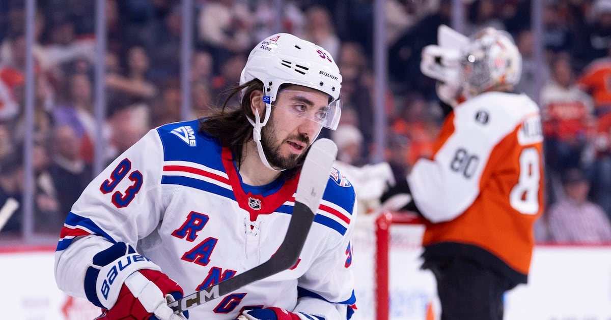 Mike Zibanejad’s three-point game helps New York Rangers rout Philadelphia Flyers