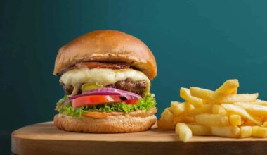 Popular Toronto burger chain opening a new spot in Ontario's cottage country