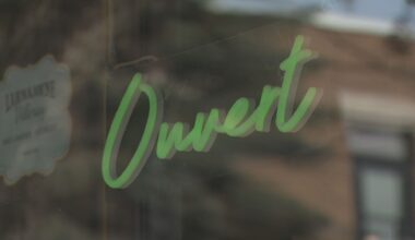 OQLF to send observers to Quebec businesses to monitor French service