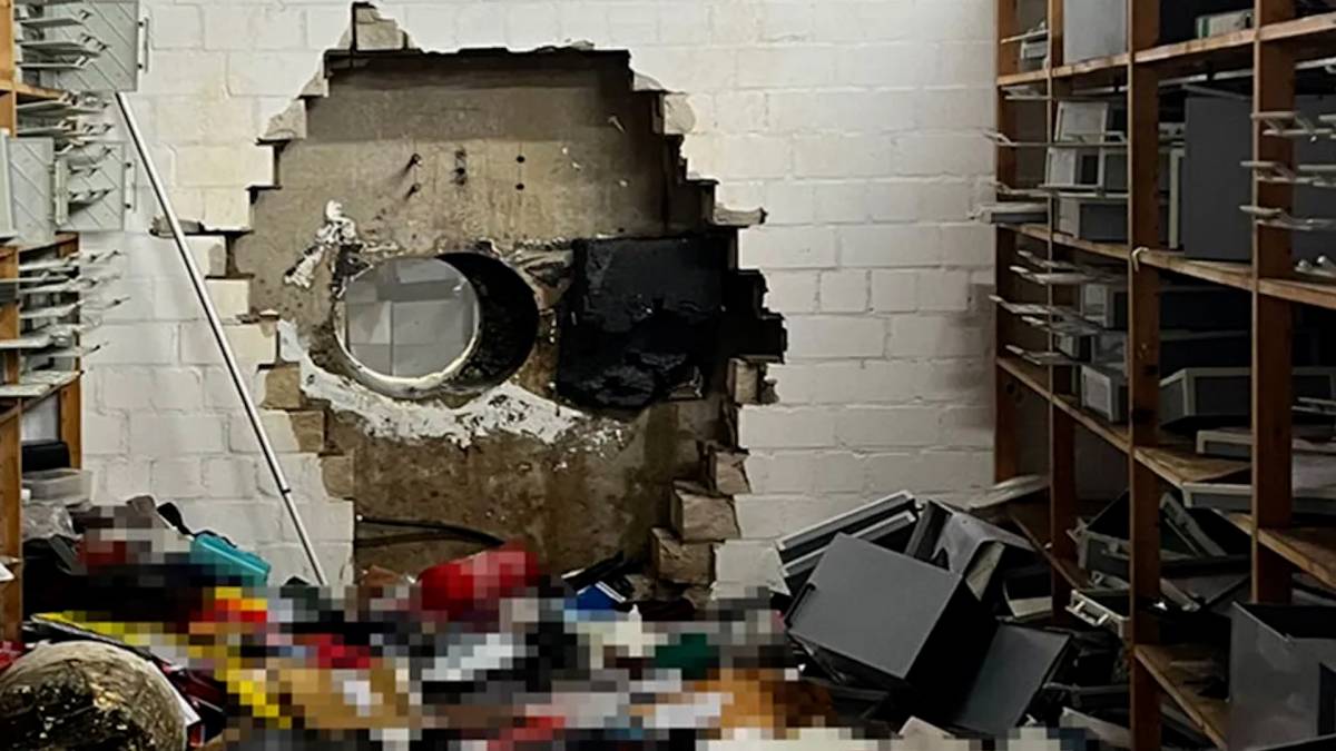 Click to play video: 'German bank heist: Thieves drill into bank vault, steal tens of millions'