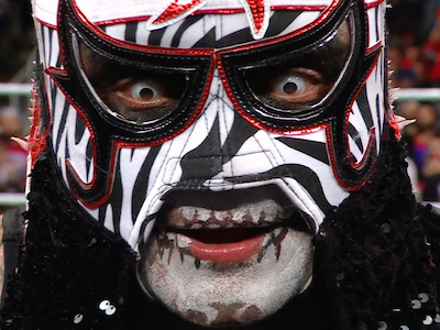 Dominik Mysterio loses the WWE Intercontinental title to Penta after being "cursed" by Danhausen