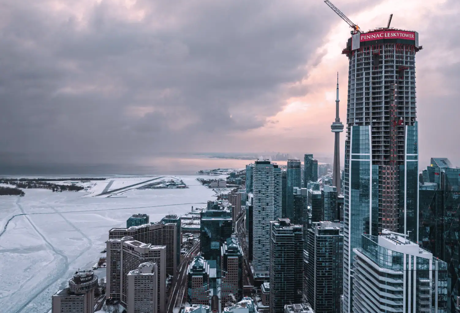 pinnacle skytower toronto ontario