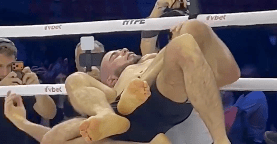 Arman Tsarukyan puts Muhammad Mokaev to sleep at Hype Brazil