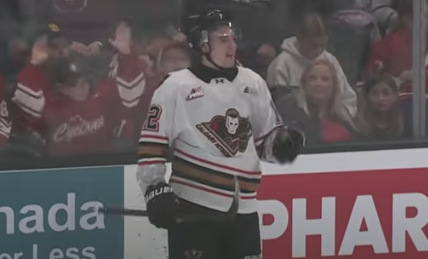 Airdronian Wyatt Pisarczyk, Calgary Hitmen open playoffs tonight - DiscoverAirdrie.com