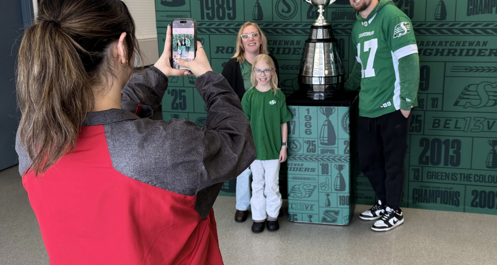Tommy Stevens savours “full-circle moments” while visiting Saskatchewan schools