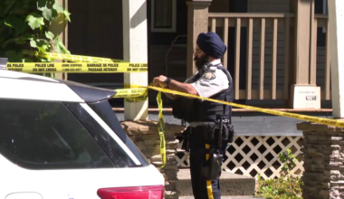 Surrey officer cleared in shooting death of machete-wielding man