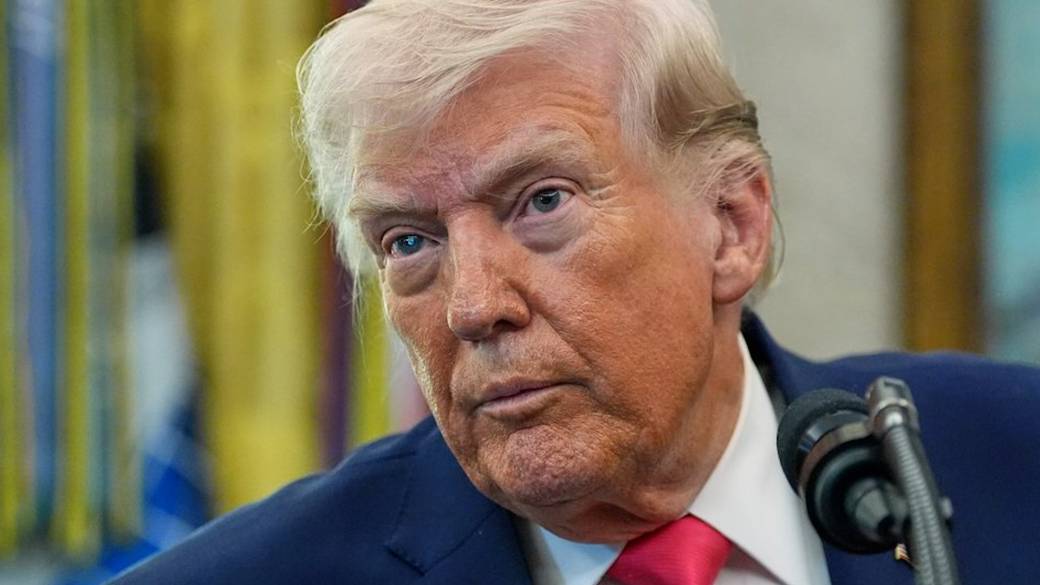 Click to play video: 'Trump prepared to ‘unleash hell’ if Tehran does not accept defeat, White House says'