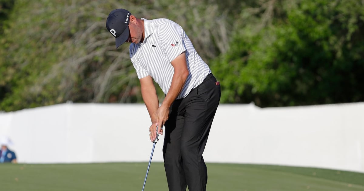 Gary Woodland surges to a 3-shot lead at the Houston Open, shortly after revealing PTSD diagnosis