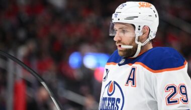 Injured Edmonton Oilers star Leon Draisaitl attends Bayern Munich game in native Germany