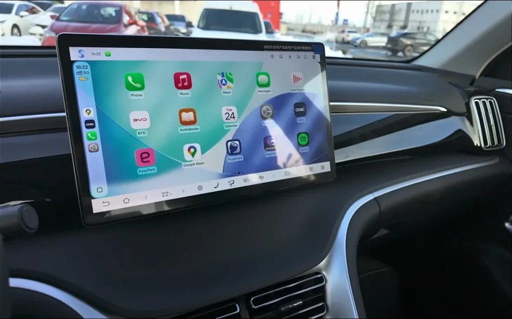 There's a 'hidden' Apple CarPlay feature that most people accidentally overlook
