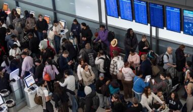 ICE officers will begin assisting TSA as shutdown frustrates travellers and screeners - CTV News