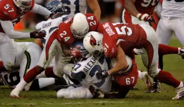 Who is Dylan Darling's dad? Meet former NFL linebacker James Darling supporting St. John's during March Madness image