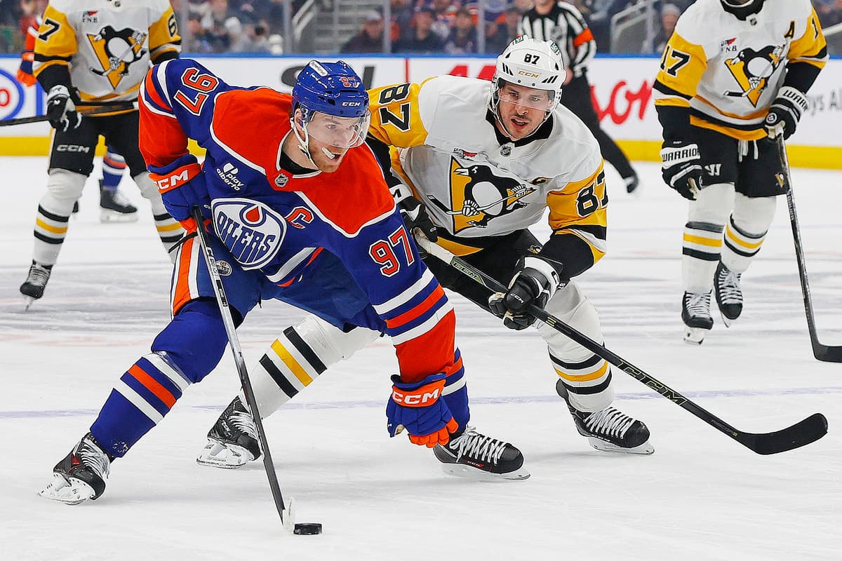 Will McDavid, Crosby or MacKinnon reach 2,000 points?