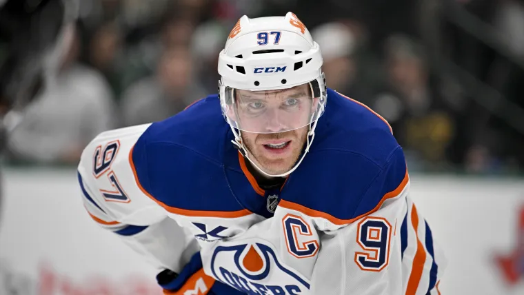 Oilers' Connor McDavid joins Gretzky, Lemieux in NHL history image