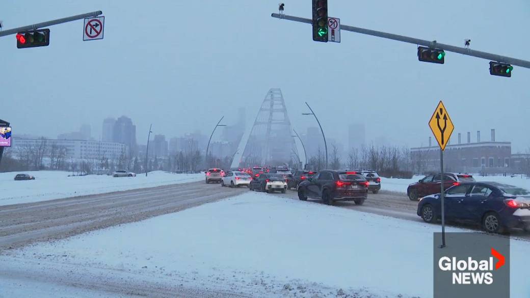 Click to play video: 'Alberta family finds out truck was stolen after they bought it from a dealership'