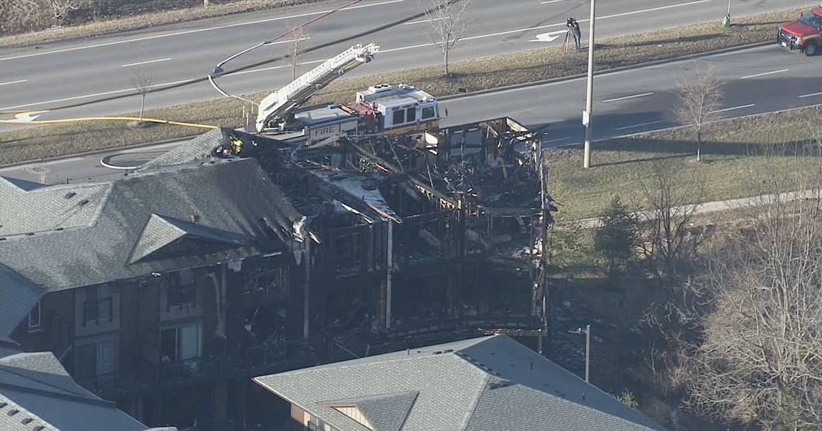 Fire Echovalley Drive: Hamilton firefighters respond