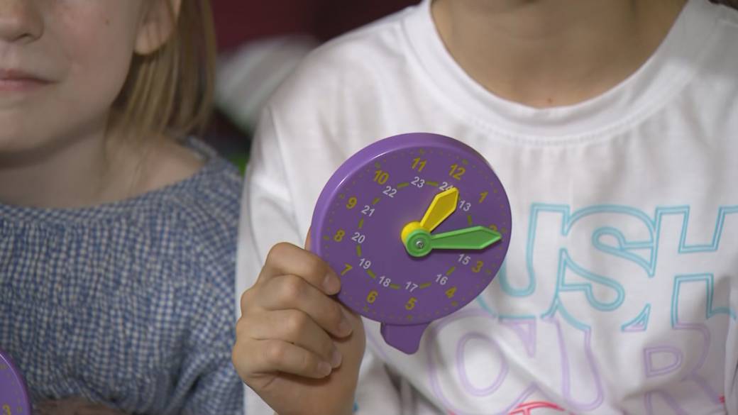 Click to play video: 'B.C. moving to permanent daylight saving time'