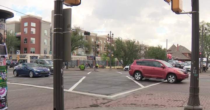 Edmonton removing all 3 scramble crosswalks along Whyte Avenue - Edmonton