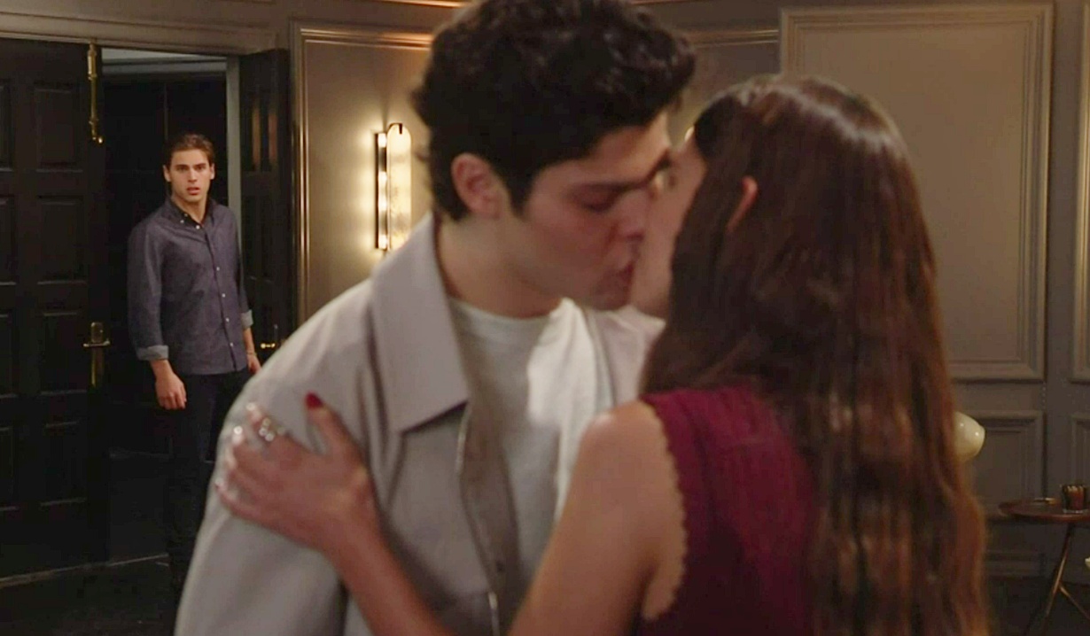 Will Crew RJ Electra kiss B&B