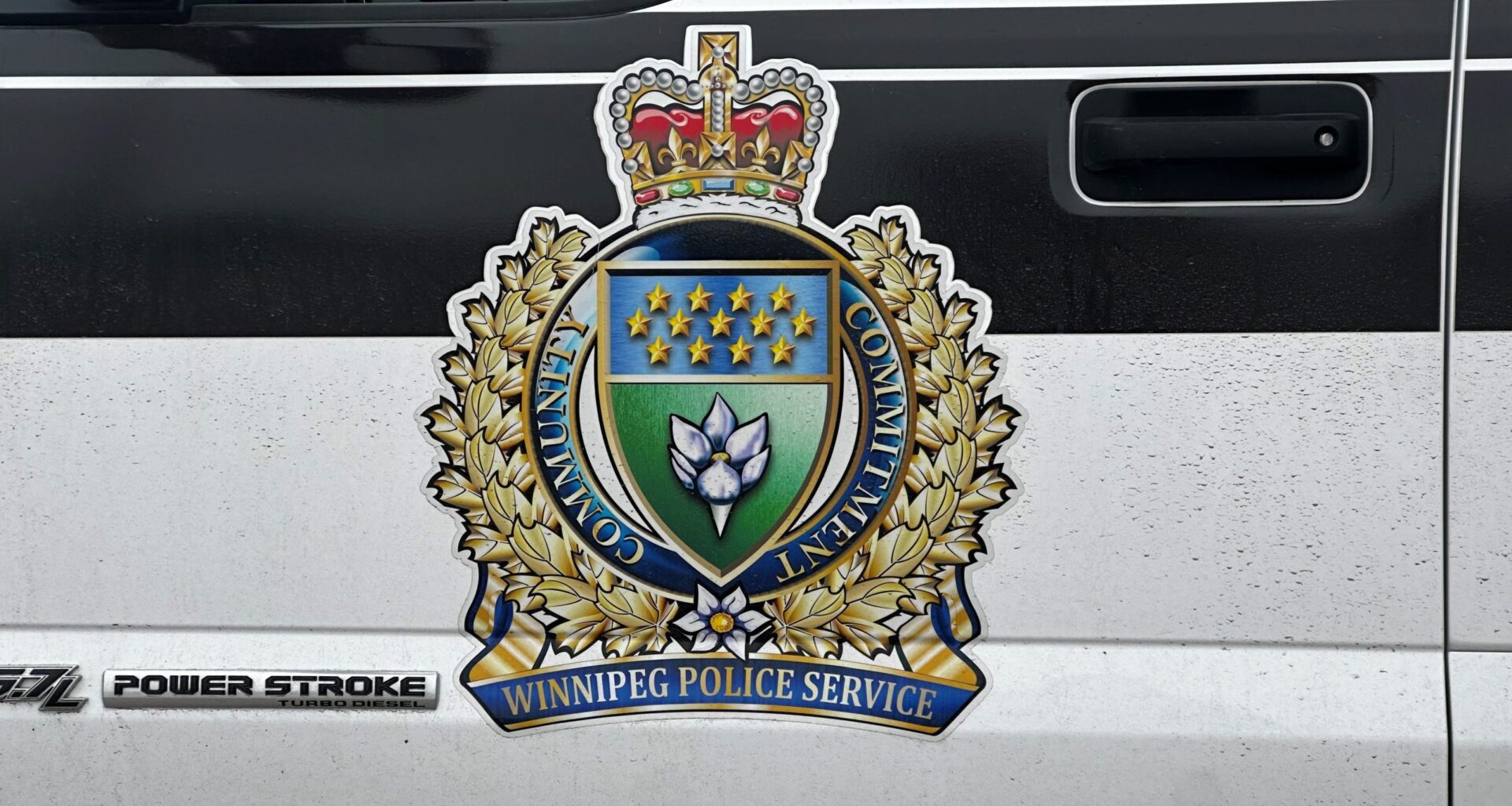 Two men arrested for gun possession during traffic stop in Winnipeg’s West End