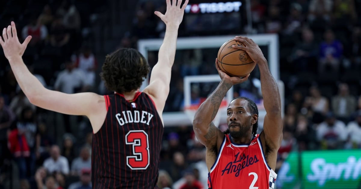 Kawhi Leonard scores 28 points in Los Angeles Clippers' victory over Chicago Bulls
