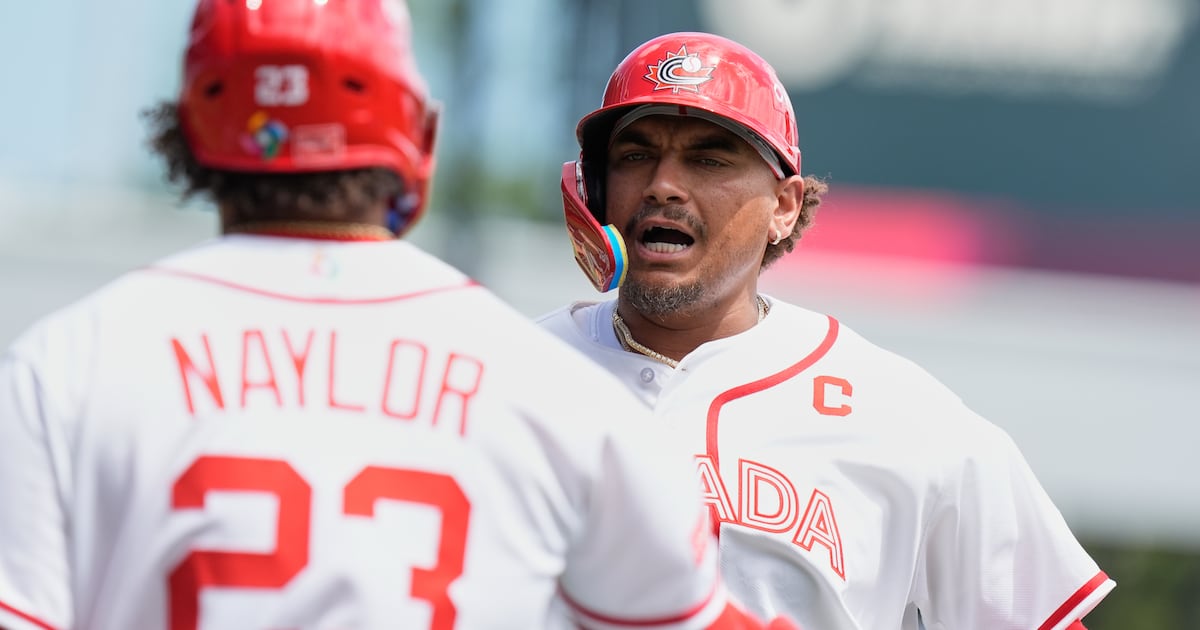 Naylor brothers’ defense, Caissie’s 2-run HR lead Canada over Colombia