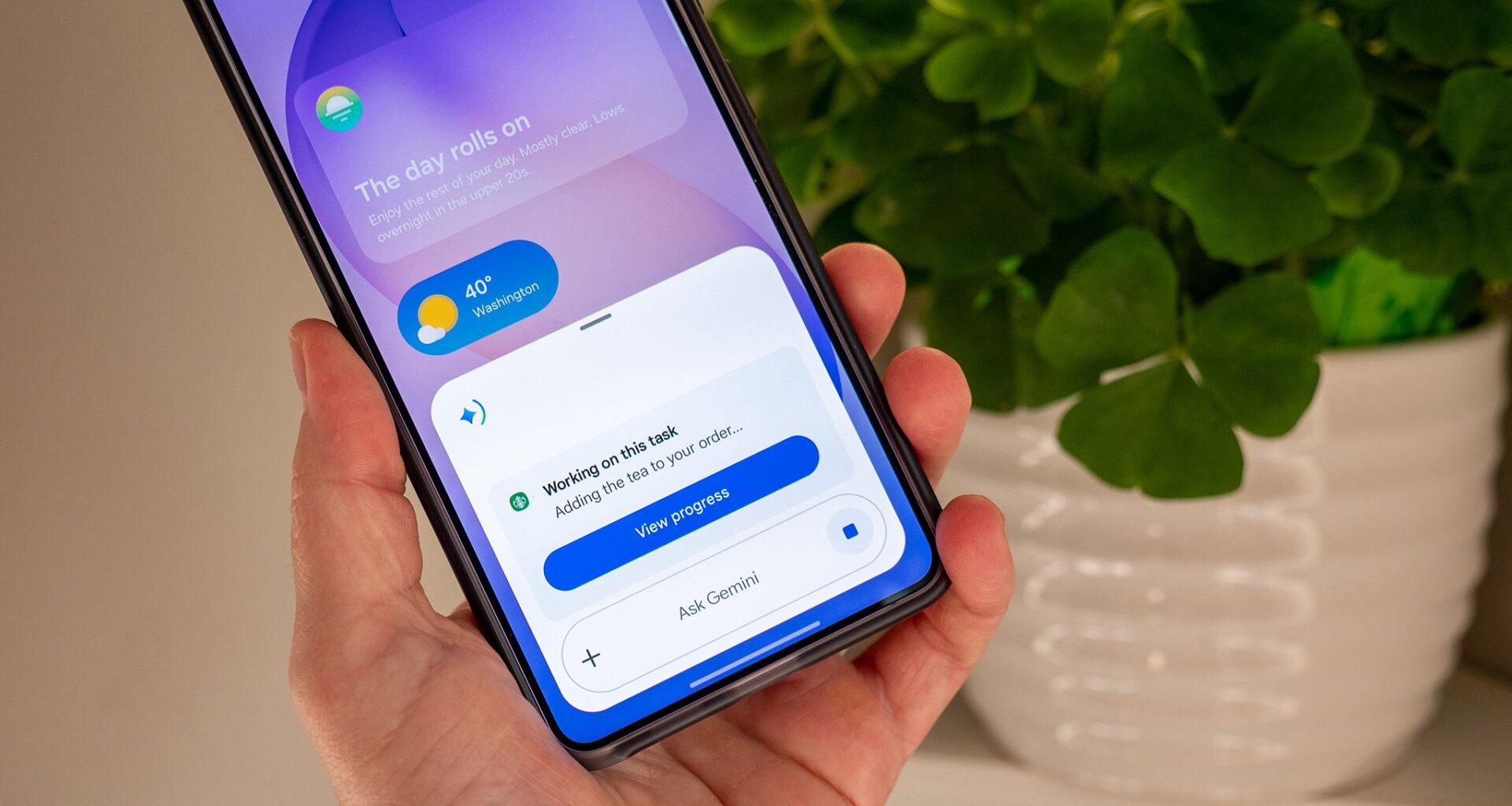 Holy crap! The Galaxy S26 Ultra just ordered dinner and tea for me and all I had to do was hit 'Confirm'