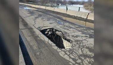 Portion of Montreal-area bridge collapses