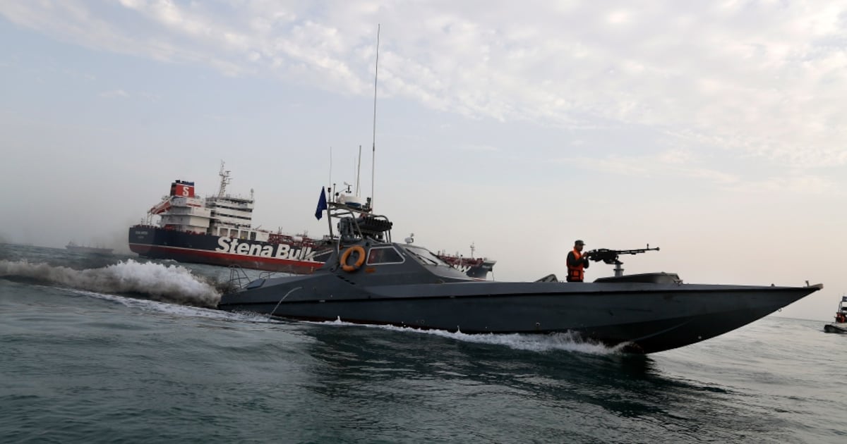 Oil prices tumble 15% after Trump predicts Middle East de-escalation