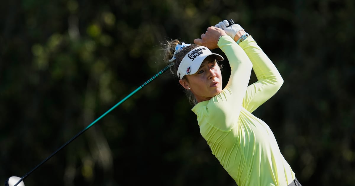 Nelly Korda hits her stride and builds 2-shot lead in Phoenix