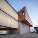 © Qingshan Wu Haining Natural Exhibition Center / Sens Architects - Image 3 of 40