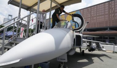 Unclear when Ottawa will complete fighter jet review: Saab CEO