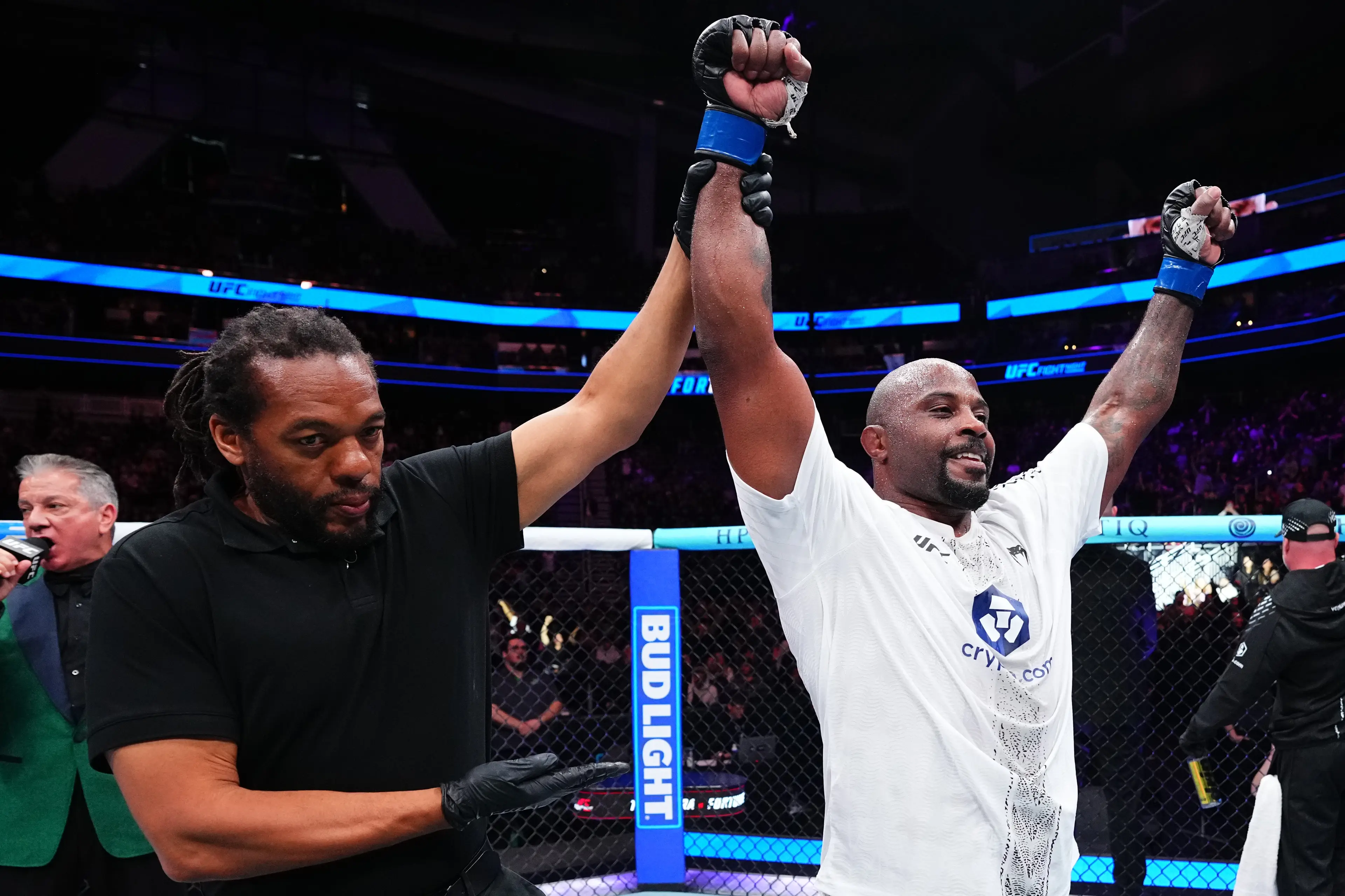 Fortune was eventually named as the winner in his UFC debut. Image: Getty