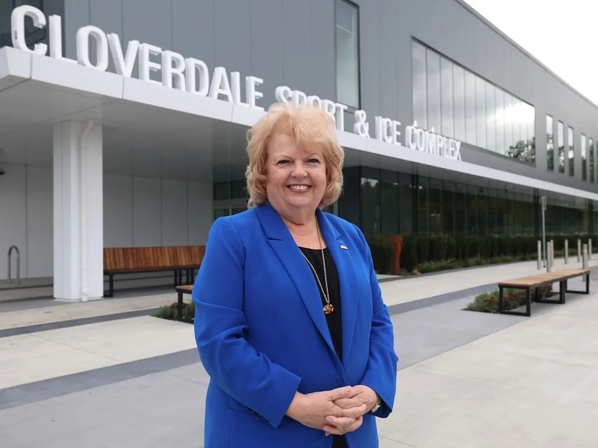 Mayor Brenda Locke seeking re-election with Surrey Connect councillors