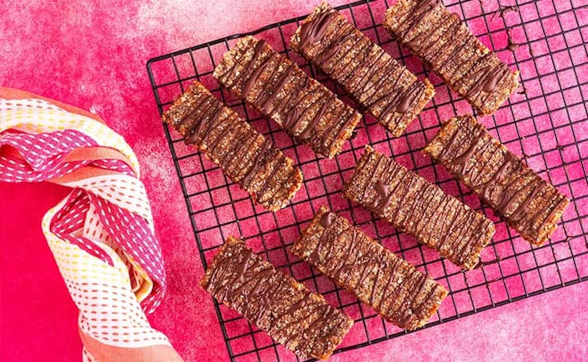 How To Tell If A Snack Is Really High-Protein: Nutritionist Shares 5-Second Hack