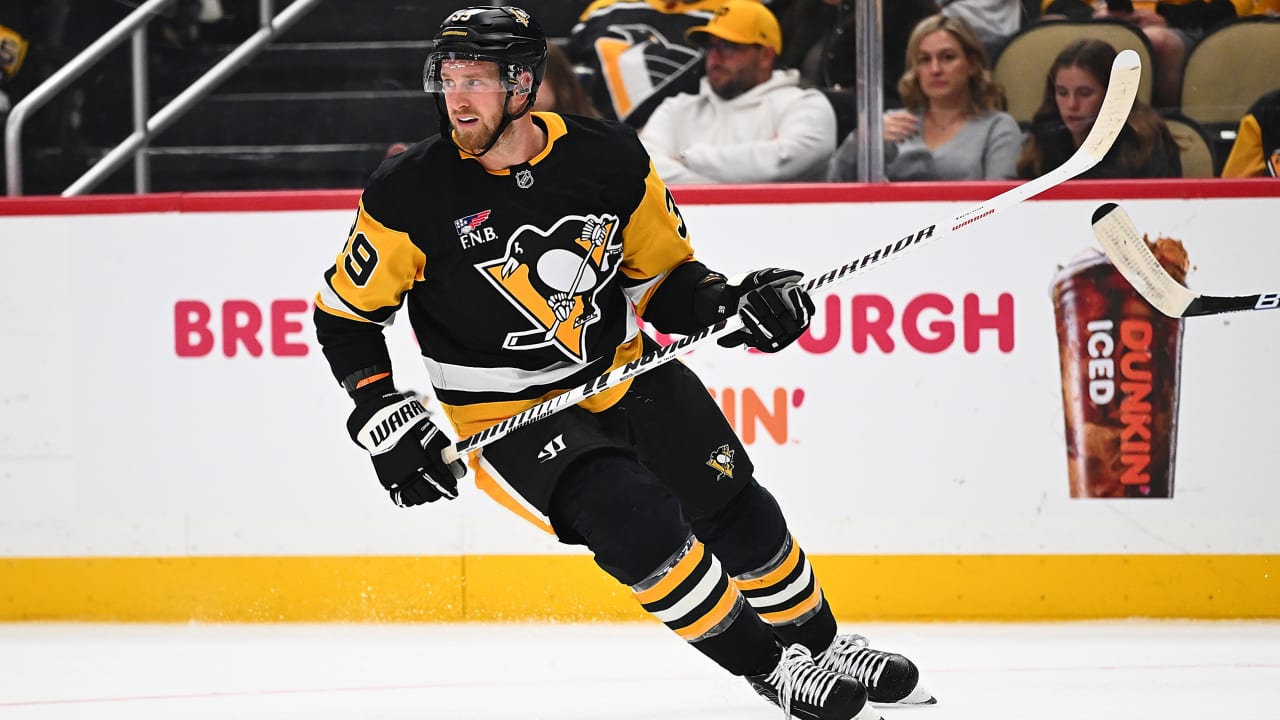 Mantha ‘rolling in the right direction’ with Penguins after torn ACL