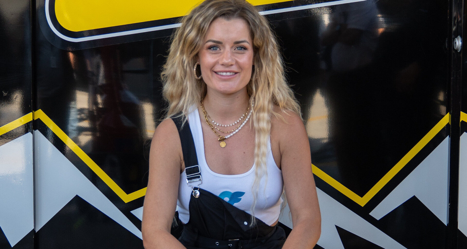 Happinessa signs with Rette Jones Racing by Hendricks Motorsport for 2026 Euro NASCAR season