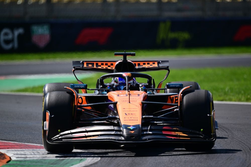 Alex Dunne competed in two rookie FP1 sessions for McLaren in 2025.