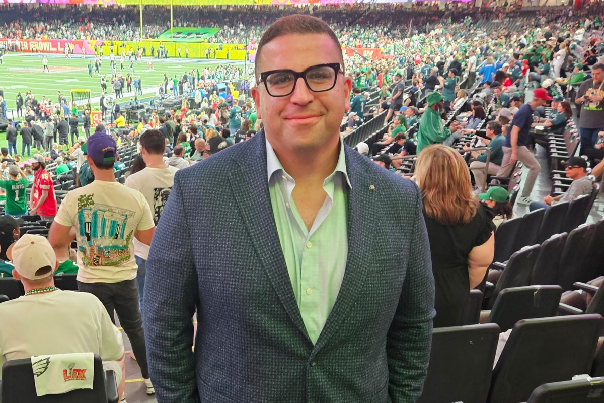 SportsCage CFL analyst Arash Madani questions Argonauts playing regular-season home games in Regina, Winnipeg and Hamilton over Guelph