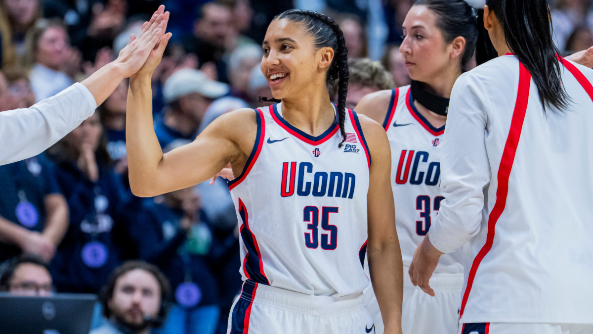 2026 WNBA Mock Draft: UConn's Azzi Fudd goes No. 3, two UCLA players in top five