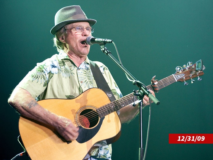 Country-Joe-McDonald-sub-getty-2