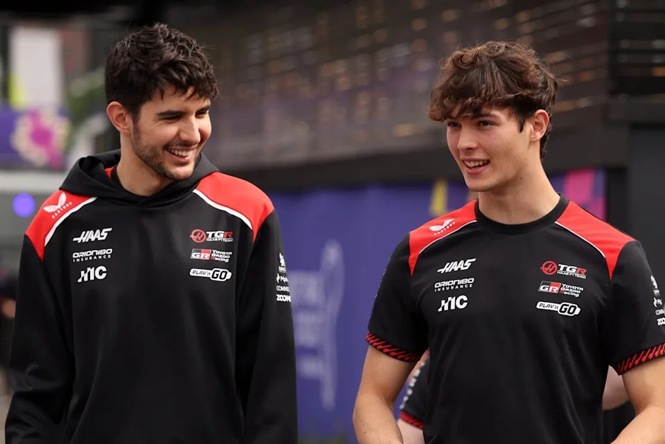 Esteban Ocon, Haas F1, Oliver Bearman, Haas F1