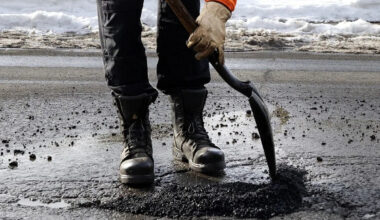 Montreal inspector general surveying city pothole contracts