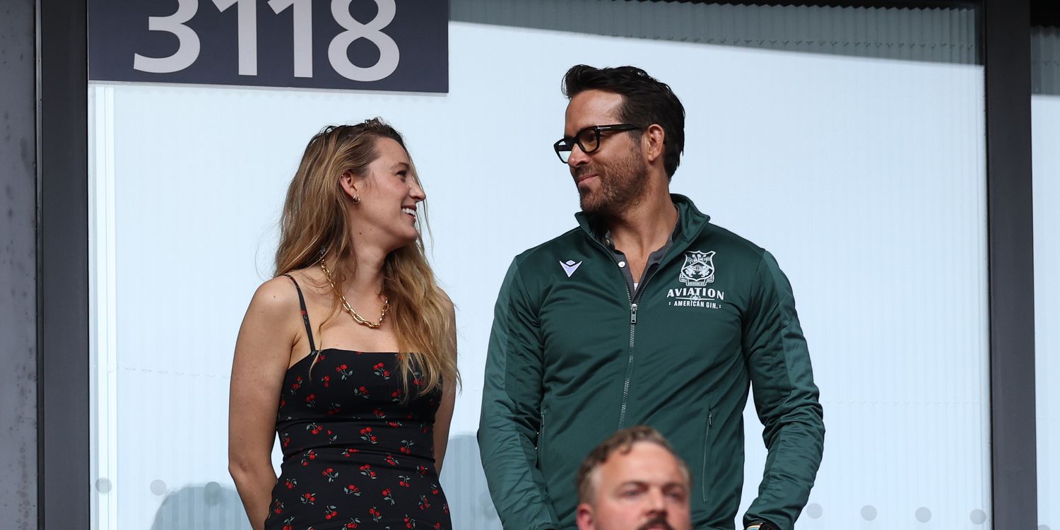 Blake Lively and Ryan Reynolds Have Rare Coordinated PDA-Filled Date
