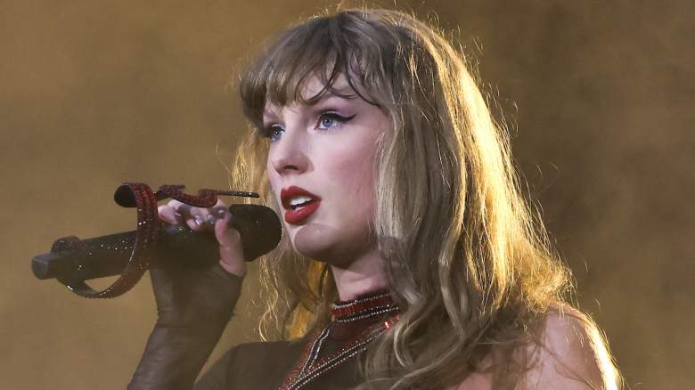Taylor Swift performs onstage.