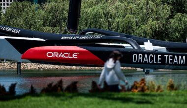 Oracle Plans Thousands of Job Cuts in Face of AI Cash Crunch