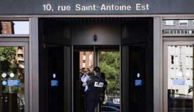 Montreal teacher challenges policy for trans students to hide identity from parents - Montreal