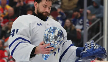 Maple Leafs' Anthony Stolarz hit in throat in warmup, taken to Ottawa hospital