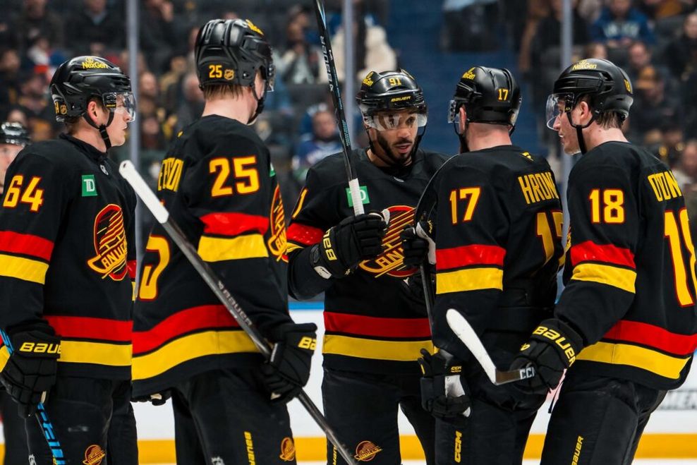 vancouver canucks players kane