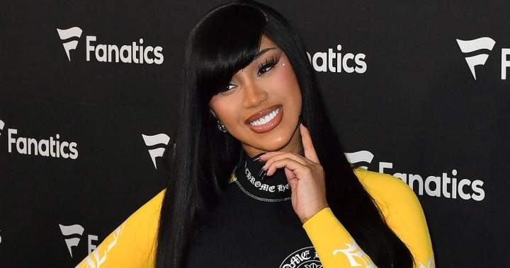 Cardi B calls out Canadian fans for not selling out Hamilton show